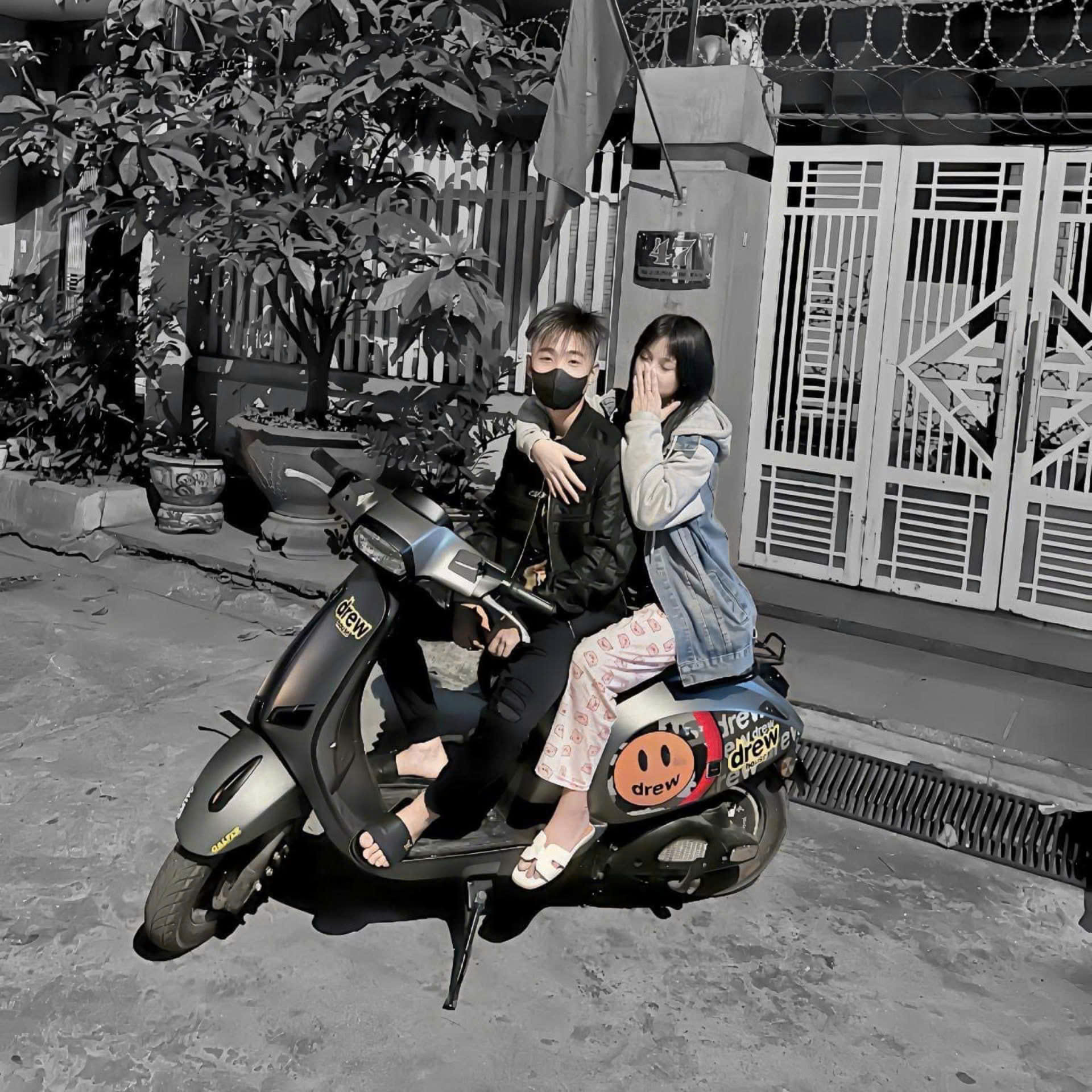 Đau Đầu Chọn Xe Cho Con Lên Cấp 3: Xe Ga 50cc Hay Xe Điện – Bài Toán Khó Của Phụ Huynh Việt