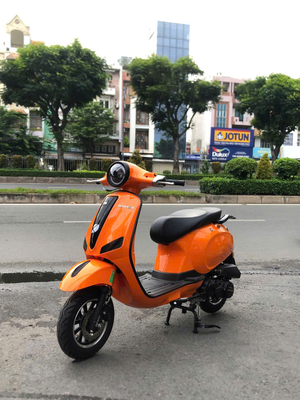 Đau Đầu Chọn Xe Cho Con Lên Cấp 3: Xe Ga 50cc Hay Xe Điện – Bài Toán Khó Của Phụ Huynh Việt